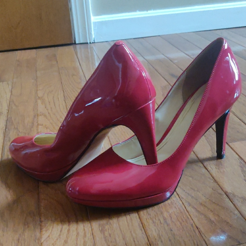 Cole haan red heels